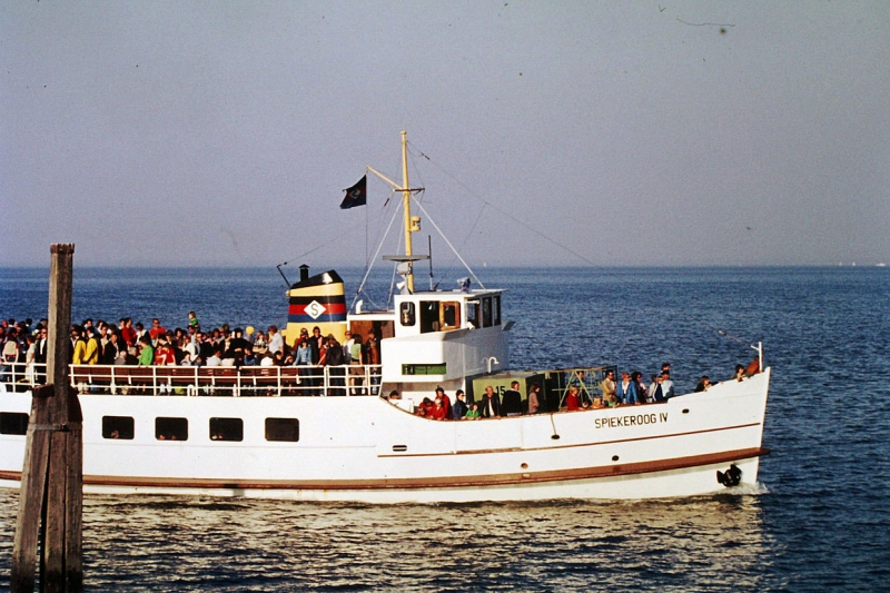 f8920