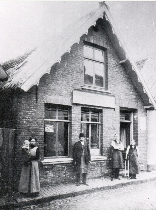 E115